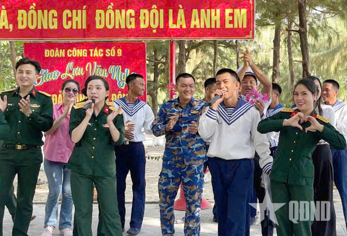 “Tiếp lửa” Trường Sa

